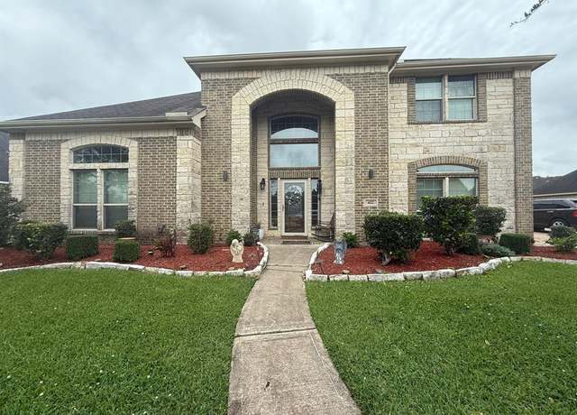 Property at 422 Old Orchard Dr, Dickinson, TX 77539, 5 beds, 3.5 baths