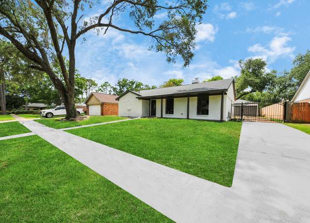 Property at 711 Richvale Ln, Houston, TX 77062, 4 beds, 2 baths