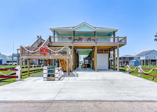 Property at 851 Palmetto Dr, Crystal Beach, TX 77650, 4 beds, 3 baths