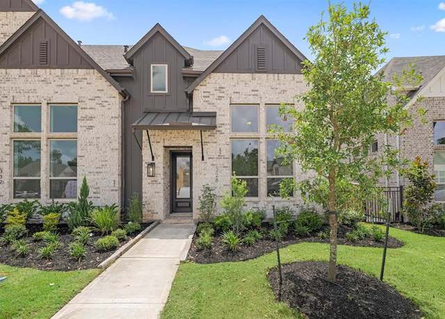 Property at 328 Fields Ln, Montgomery, TX 77316, 4 beds, 2.5 baths