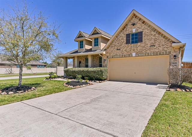 Property at 1629 Canchola Ln, League City, TX 77573, 3 beds, 2 baths