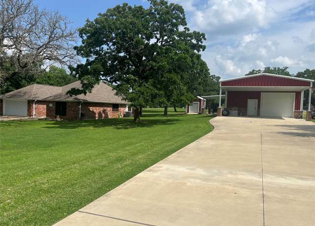 Property at 202 Golfview Dr, Normangee, TX 77871, 3 beds, 2 baths