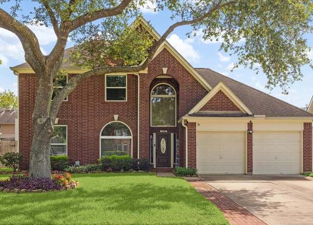 Property at 1240 Mossy Oak Dr, League City, TX 77573, 4 beds, 2.5 baths