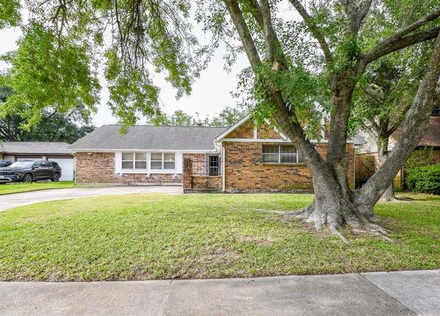 Property at 4214 Iroquois Dr, Pasadena, TX 77504, 3 beds, 2 baths