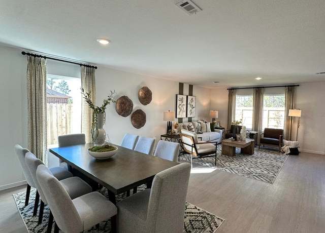 Property at 3105 Courtney Flower Dr, Conroe, TX 77301, 3 beds, 2 baths