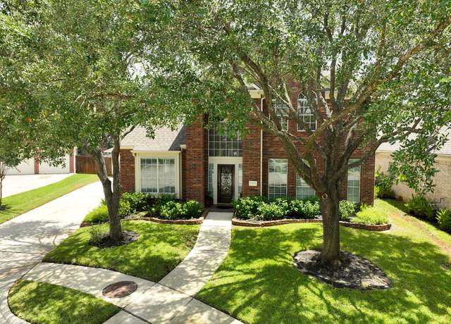 Property at 3711 Sapling Trail Ct, Spring, TX 77388, 4 beds, 3.5 baths