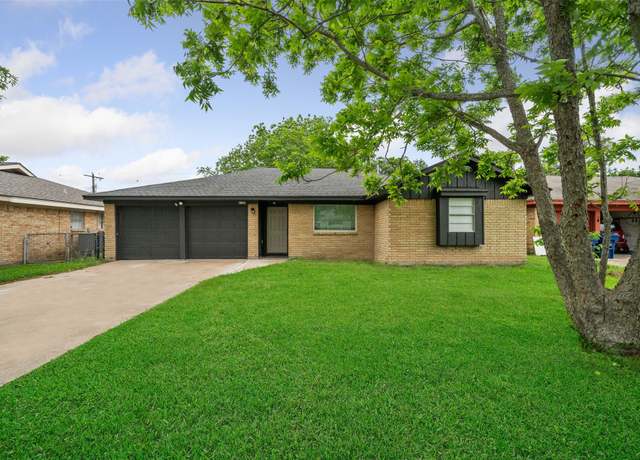 Property at 2326 20th Ave N, Texas City, TX 77590, 4 beds, 2 baths