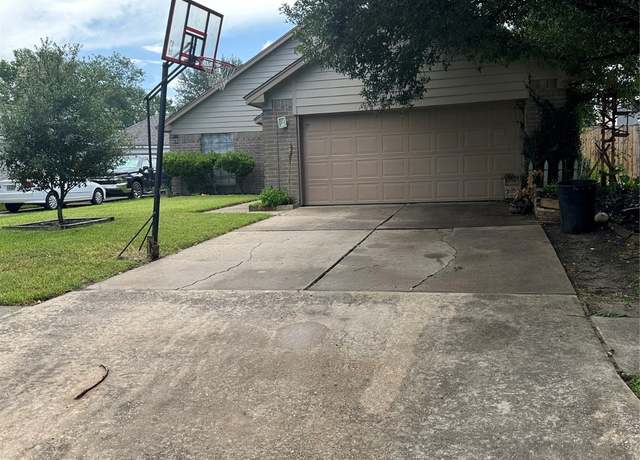 Property at 6430 Garden Canyon Dr, Katy, TX 77449, 3 beds, 2 baths