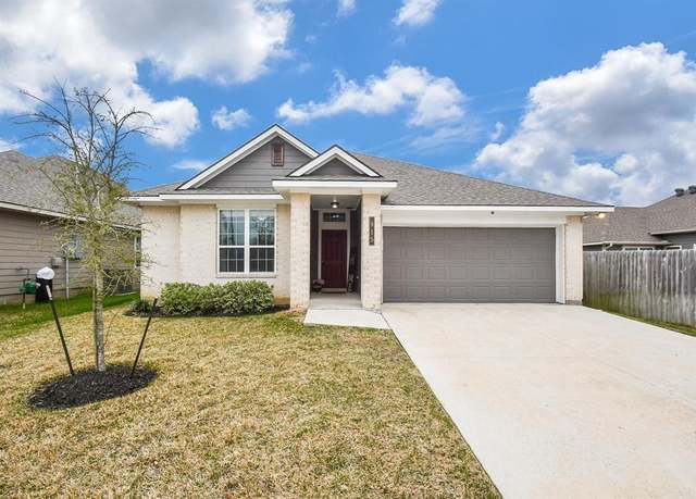 Property at 915 Acorn Trail Pl, Tomball, TX 77375, 3 beds, 2 baths