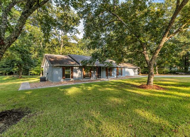 Property at 11635 Forest Glen Dr, Willis, TX 77318, 3 beds, 2 baths