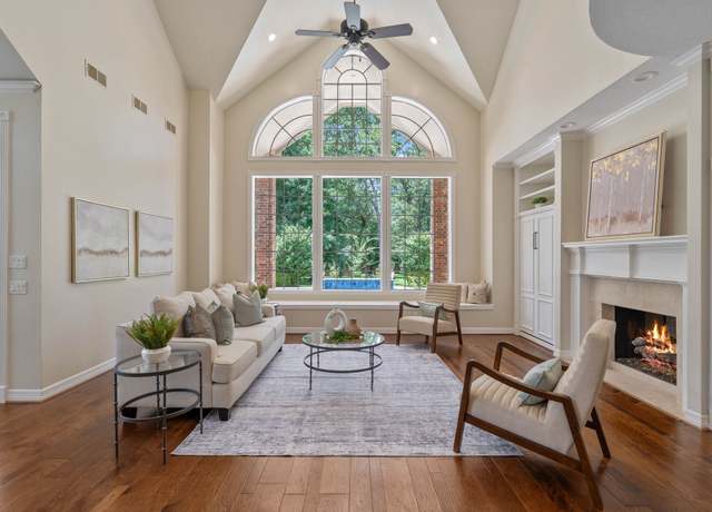 Property at 23 Watertree Dr, The Woodlands, TX 77380, 5 beds, 4 baths