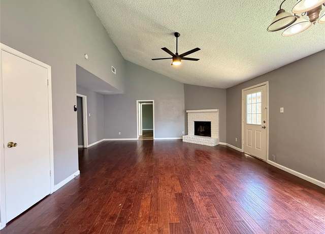 Property at 8715 Belle Glen Dr, Houston, TX 77099, 3 beds, 2 baths
