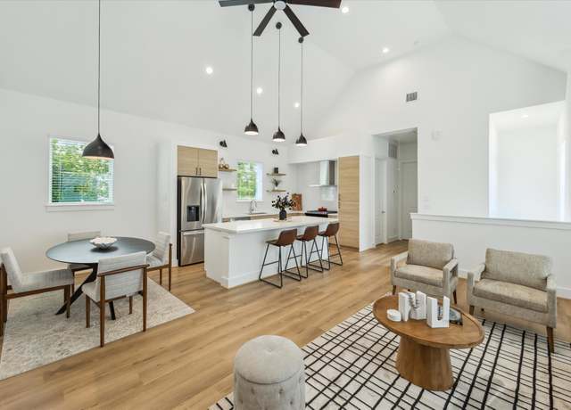 Property at 845 Elkhart St Unit D, Houston, TX 77091, 3 beds, 2.5 baths