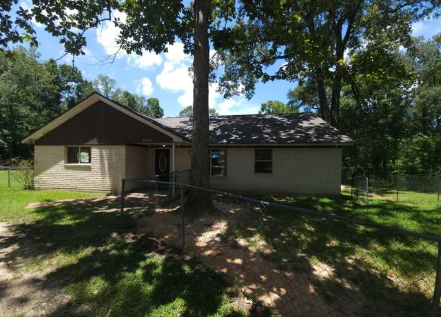 Property at 27491 Lantern Ln, New Caney, TX 77357, 3 beds, 2 baths