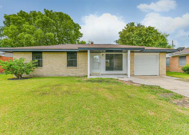 Property at 3025 15th Ave N, Texas City, TX 77590, 3 beds, 1.5 baths
