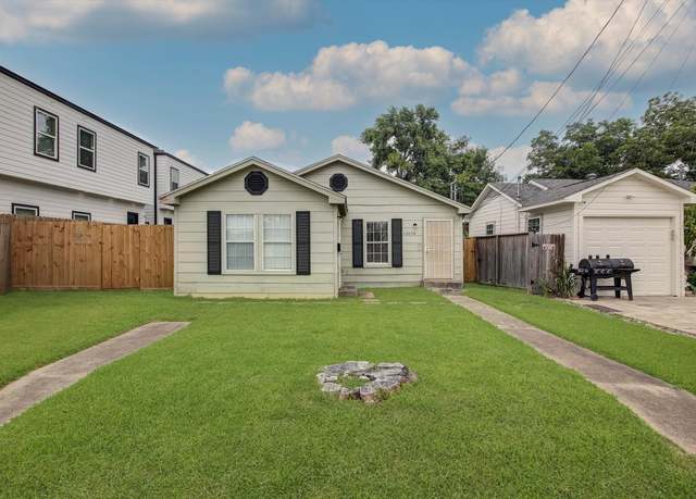Property at 4605 Galesburg St, Houston, TX 77051, 2 beds, 1 bath