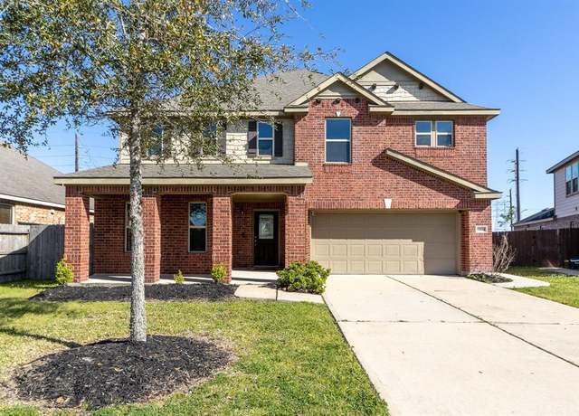 Property at 13883 Cactus Hill Ct, Pearland, TX 77584, 4 beds, 3 baths