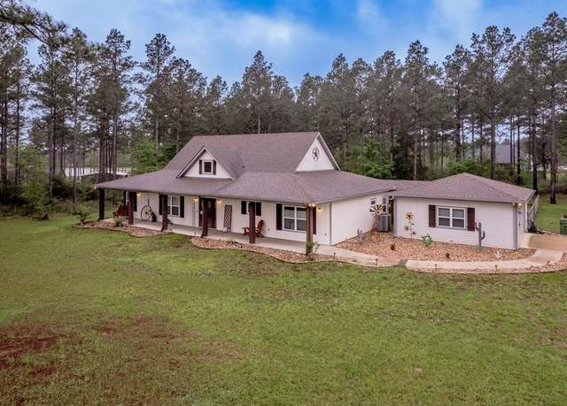 Property at 1000 County Road 779, Nacogdoches, TX 75943, 4 beds, 2.5 baths