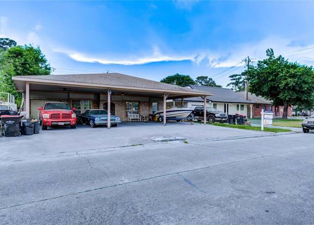 Property at 4827 Sandydale Ln, Houston, TX 77039, 4 beds, 2.5 baths
