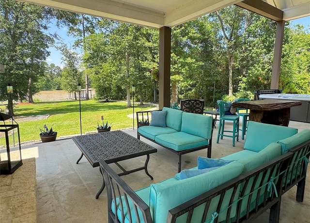 Property at 201 Deen Dr, Houston, TX 77336, 3 beds, 3.5 baths