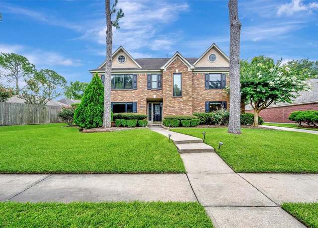 Property at 15514 Bay Forest Dr, Houston, TX 77062, 4 beds, 2.5 baths