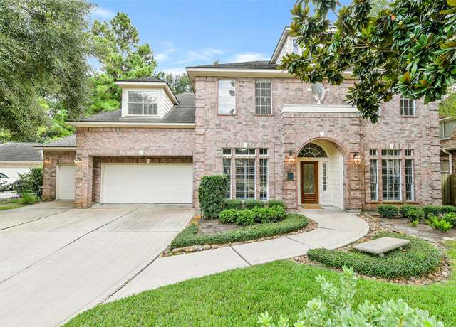 Property at 11 Cypress Lake Pl, The Woodlands, TX 77382, 4 beds, 3.5 baths