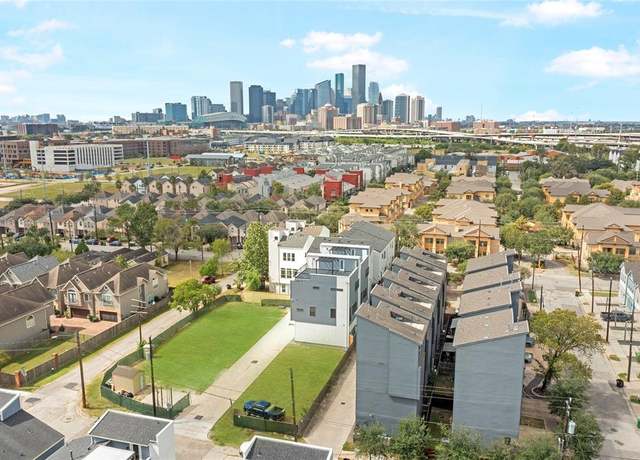 Property at 407 Grove St Unit A, Houston, TX 77020, 3 beds, 3.5 baths