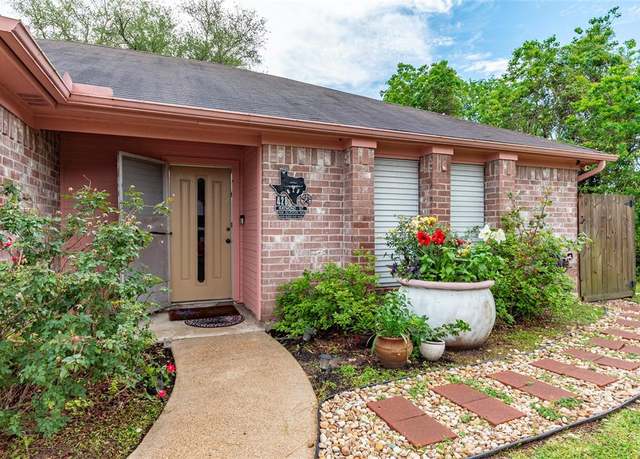 Property at 428 Raymond St, La Marque, TX 77568, 3 beds, 2 baths