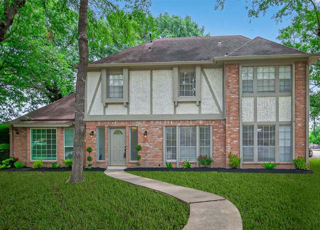 Property at 19502 Enchanted Oaks Dr, Spring, TX 77388, 4 beds, 3.5 baths
