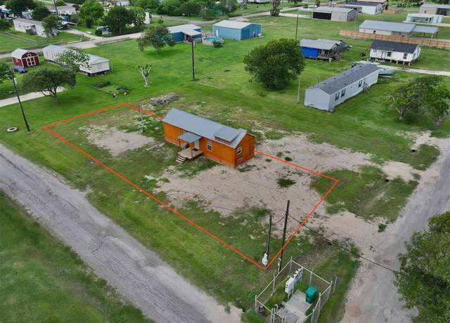 Property at 1101 W Houston Ave, Seadrift, TX 77983, 2 beds, 1 bath