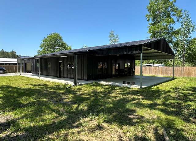 Property at 1520 Fm 92, Silsbee, TX 77656, 3 beds, 2.5 baths