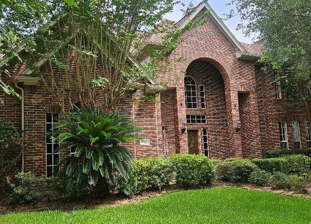 Property at 5322 Norborne Ln, Houston, TX 77069, 4 beds, 3.5 baths