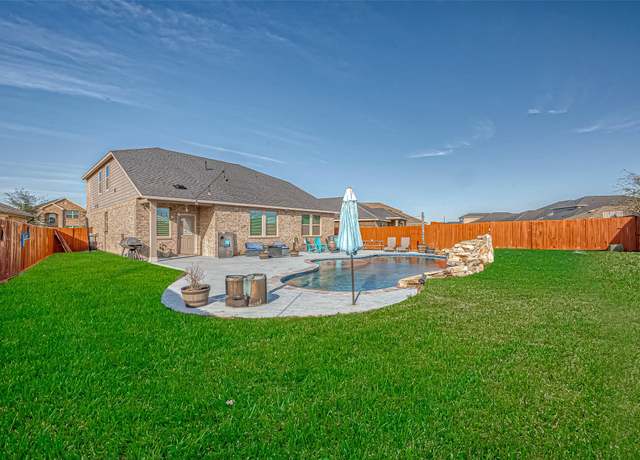 Property at 4603 Red Yucca Dr, Baytown, TX 77521, 4 beds, 2.5 baths