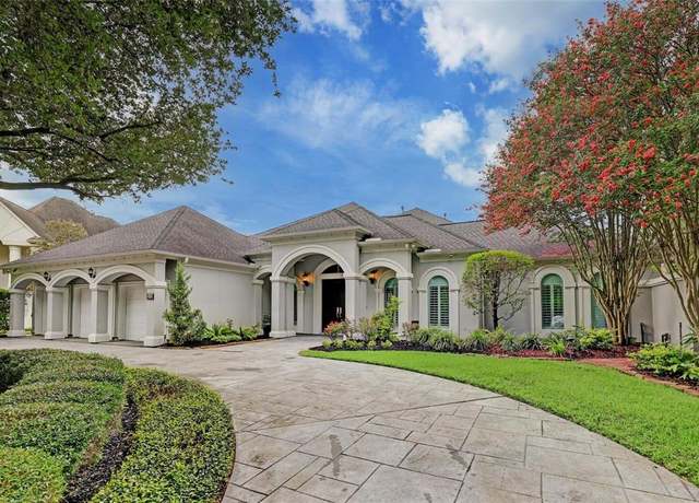 Property at 910 Peachwood Bend Dr, Houston, TX 77077, 4 beds, 5 baths