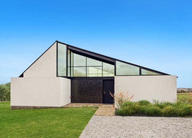 Property at 1905 Century Farms Rd, Burton, TX 77835, 2 beds, 2 baths