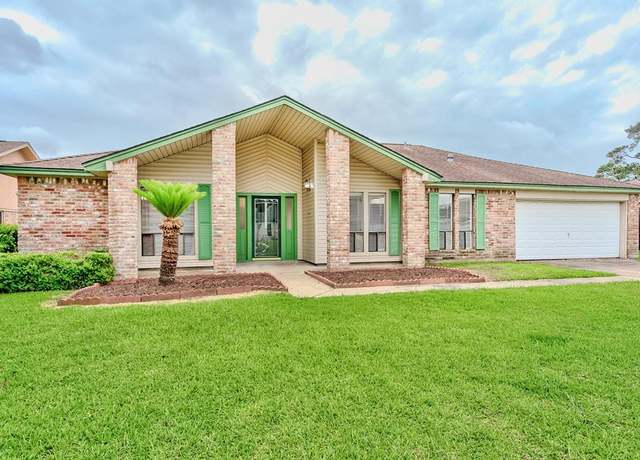 Property at 3920 Blackberry Ln, Port Arthur, TX 77642, 3 beds, 2 baths