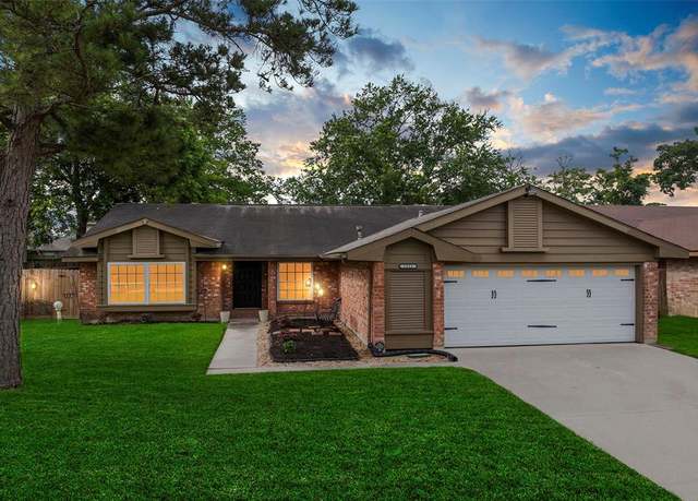 Property at 7611 Creekfield Dr, Spring, TX 77379, 3 beds, 2 baths