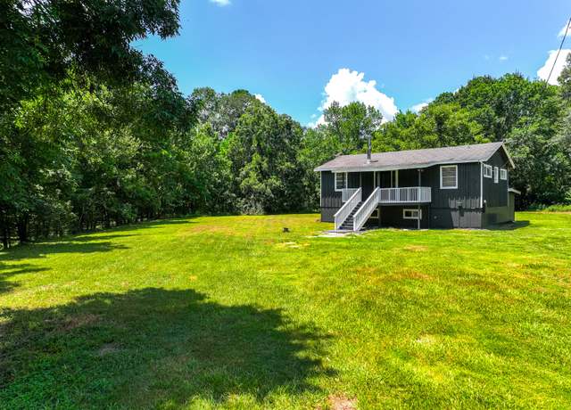 Property at 10835 Magnolia Bend Dr, Conroe, TX 77302, 3 beds, 2 baths