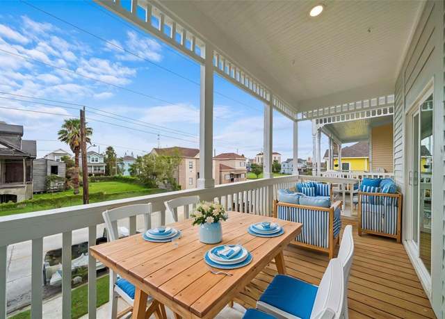Property at 2813 Ball Street St, Galveston, TX 77550, 3 beds, 2.5 baths