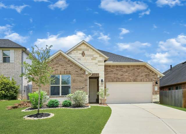 Property at 294 Pleasant Hill Way, Conroe, TX 77304, 3 beds, 2.5 baths