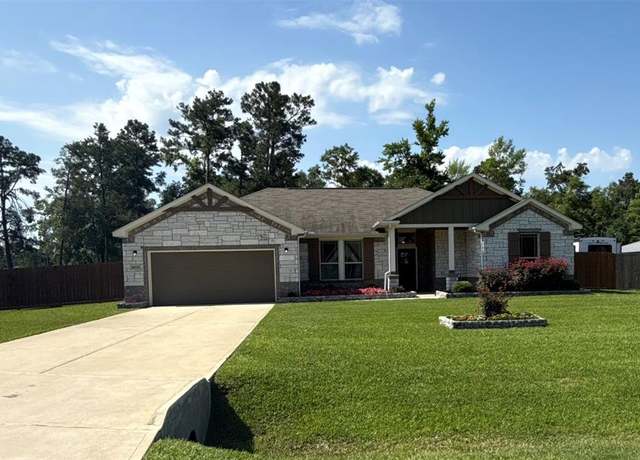Property at 16070 Deer Pines Dr, Conroe, TX 77303, 4 beds, 2 baths