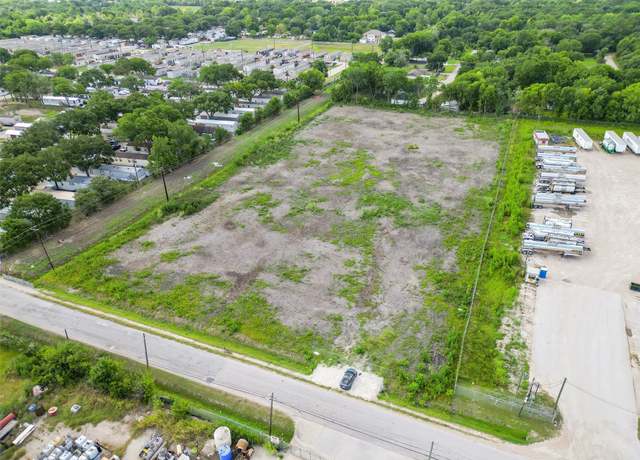 Property at 565 E Anderson Rd, Houston, TX 77047