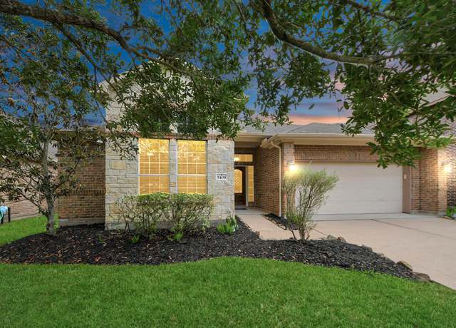Property at 5409 Tara Oaks Ct, Rosharon, TX 77583, 3 beds, 2.5 baths