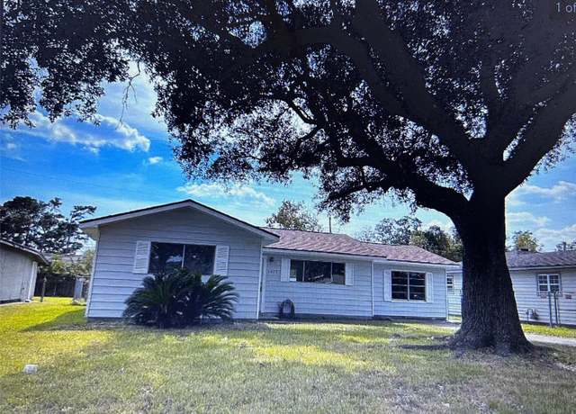 Property at 3615 Edgemont, Orange, TX 77630, 3 beds, 1 bath