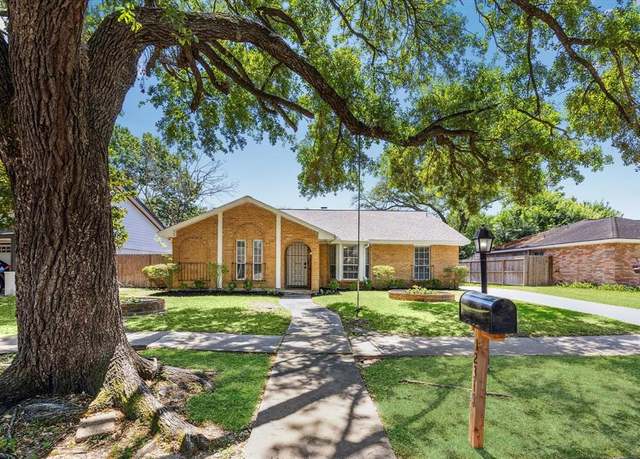 Property at 12315 Whittington Dr, Houston, TX 77077, 3 beds, 2 baths
