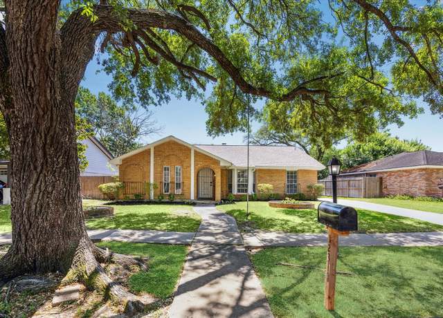 Property at 12315 Whittington Dr, Houston, TX 77077, 3 beds, 2 baths