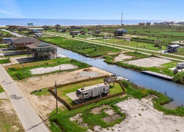 Property at 1123 Mabry, Gilchrist, TX 77617