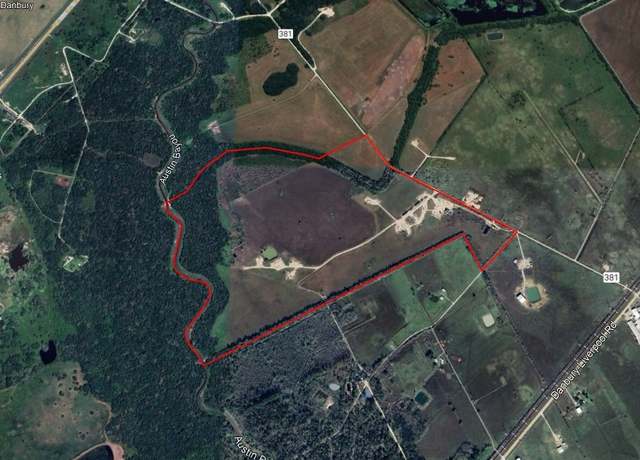 Property at 381 Cr-171, Danbury, TX 77534