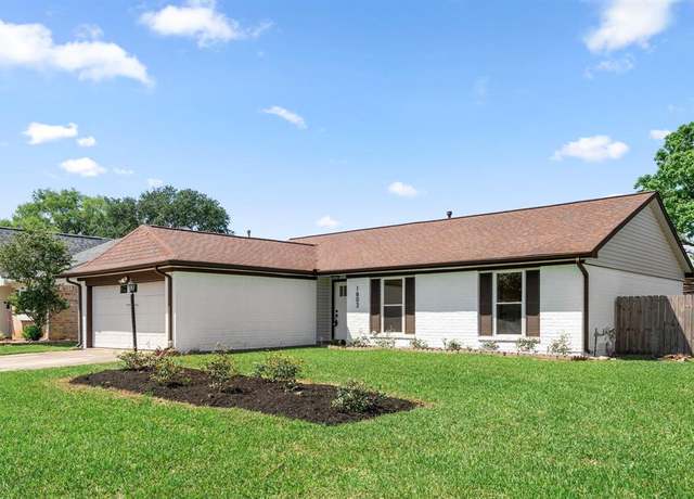 Property at 1802 Winston Homestead St, Richmond, TX 77406, 3 beds, 2 baths
