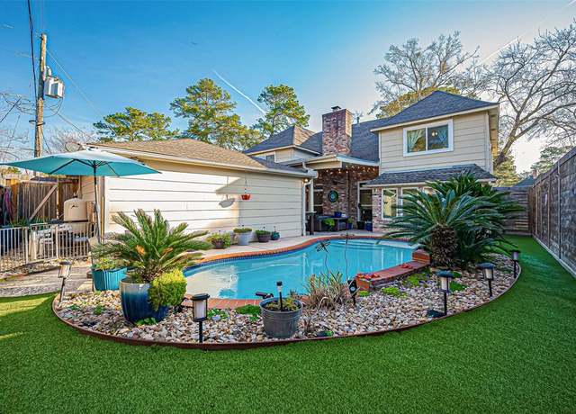 Property at 16119 Maplehurst Dr, Spring, TX 77379, 5 beds, 3.5 baths